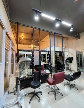 Magnificut Hair and Nail Spa Salon